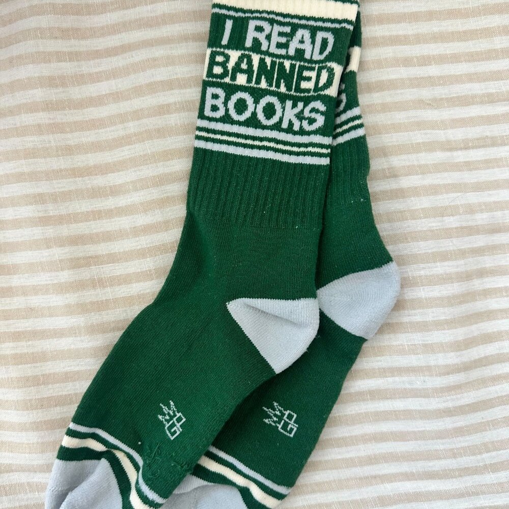 'I Read Banned Books' Socks, NWT